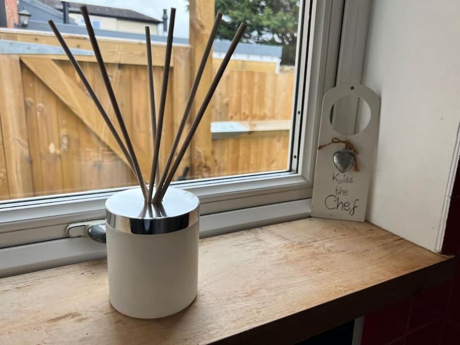 Cosy Cottage In Central Reading Free Parking & Fast Wifi Exterior foto